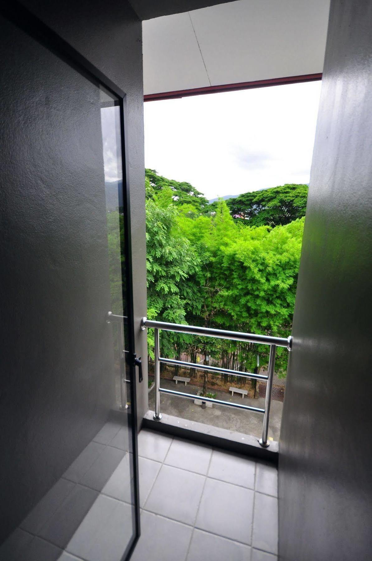 Chiangmai S.P. Hotel Chiang Mai Bagian luar foto