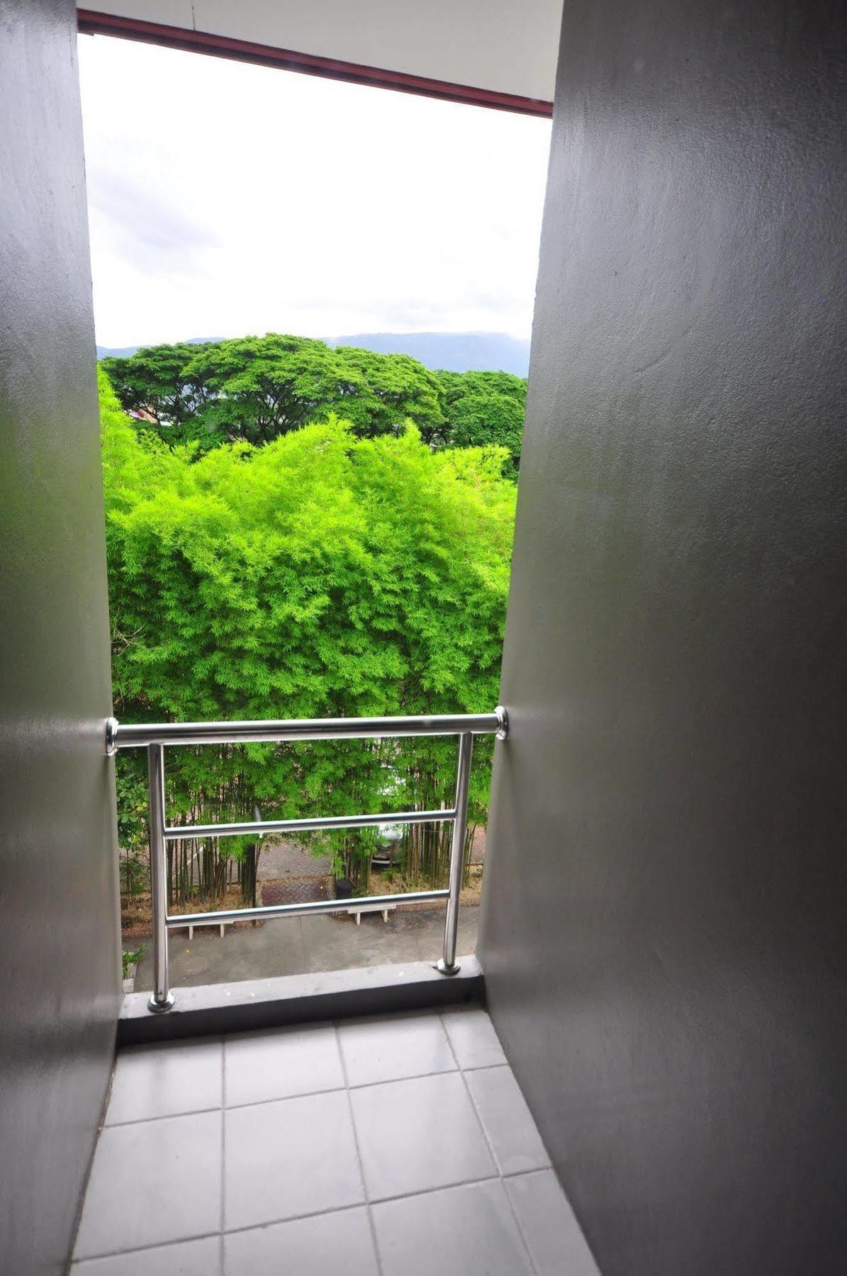 Chiangmai S.P. Hotel Chiang Mai Bagian luar foto