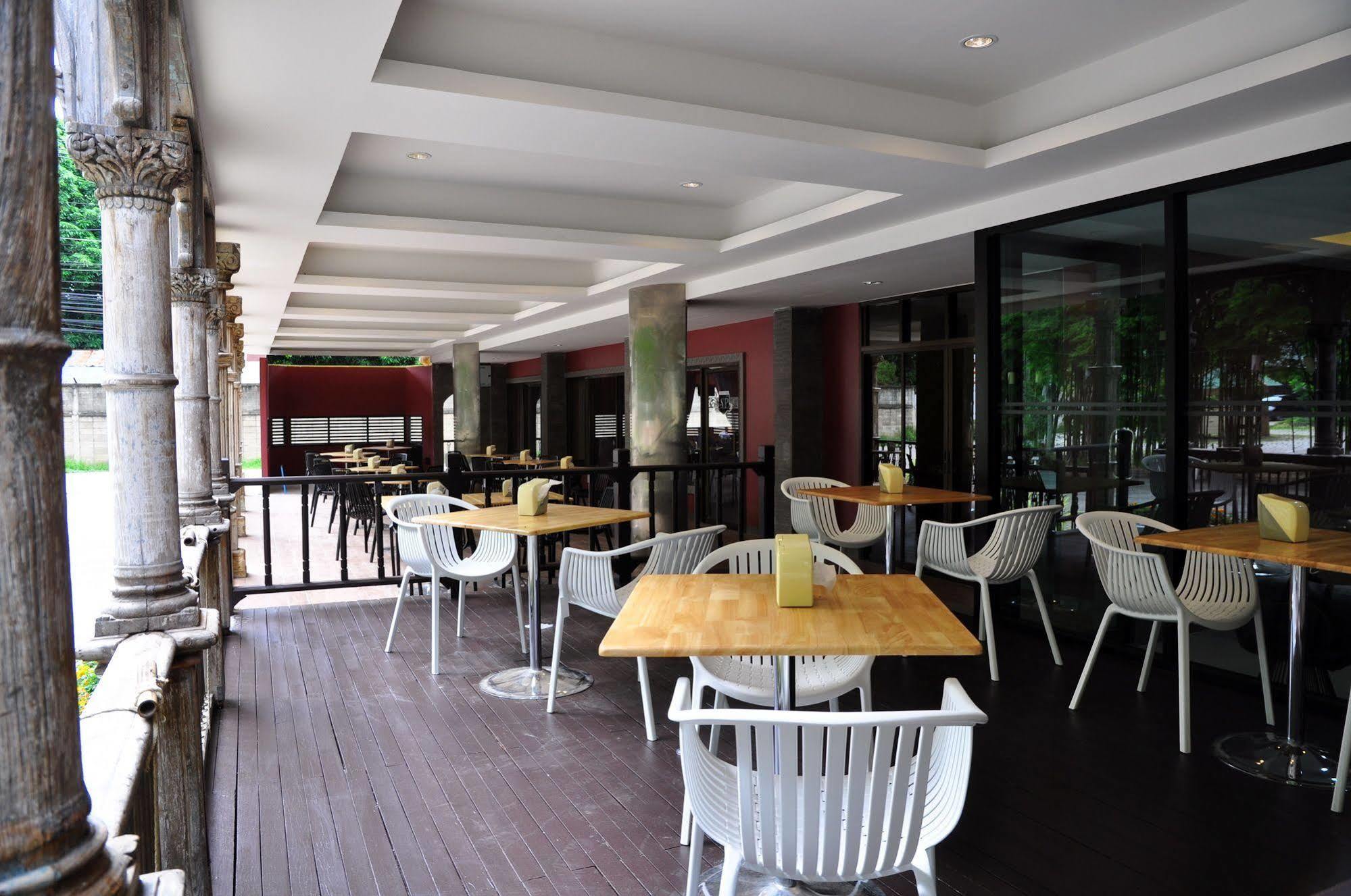 Chiangmai S.P. Hotel Chiang Mai Bagian luar foto