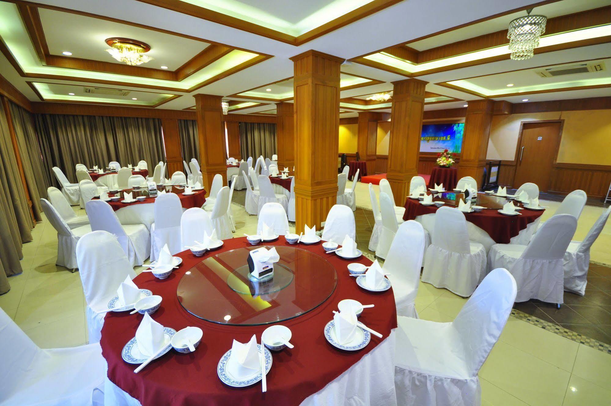 Chiangmai S.P. Hotel Chiang Mai Bagian luar foto
